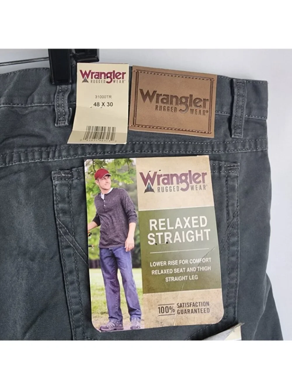 Wrangler Jeans Mens 48x30 RUGGED WEAR Regular Straight Fit Green